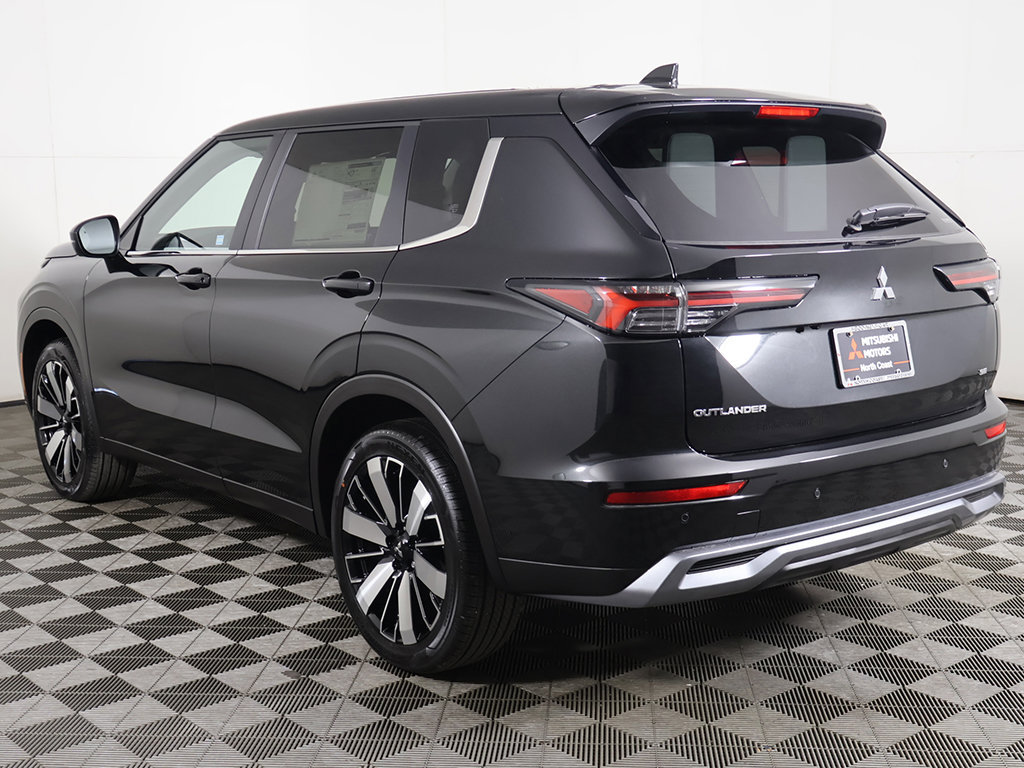 New 2026 Mitsubishi Outlander SE AWD/4WD image 12