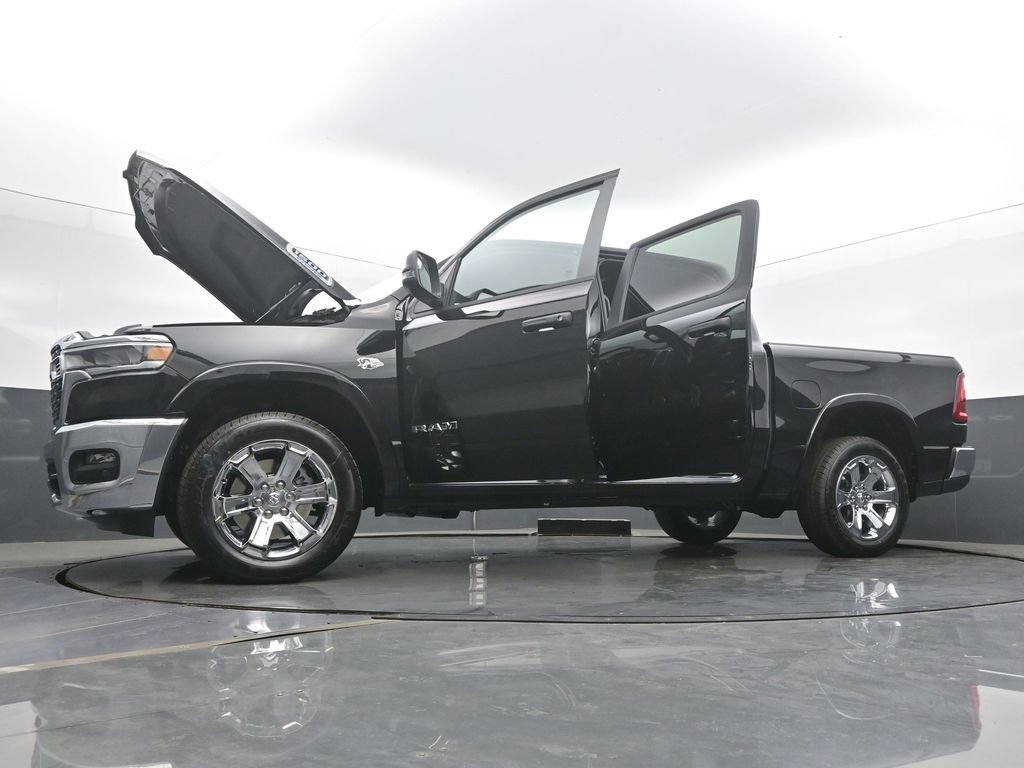 New 2026 RAM 1500 4x4 Crew Cab image 62