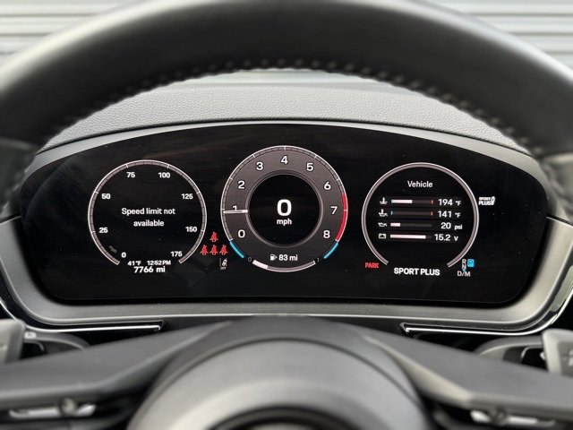 Certified 2025 Porsche Cayenne Coupe image 24