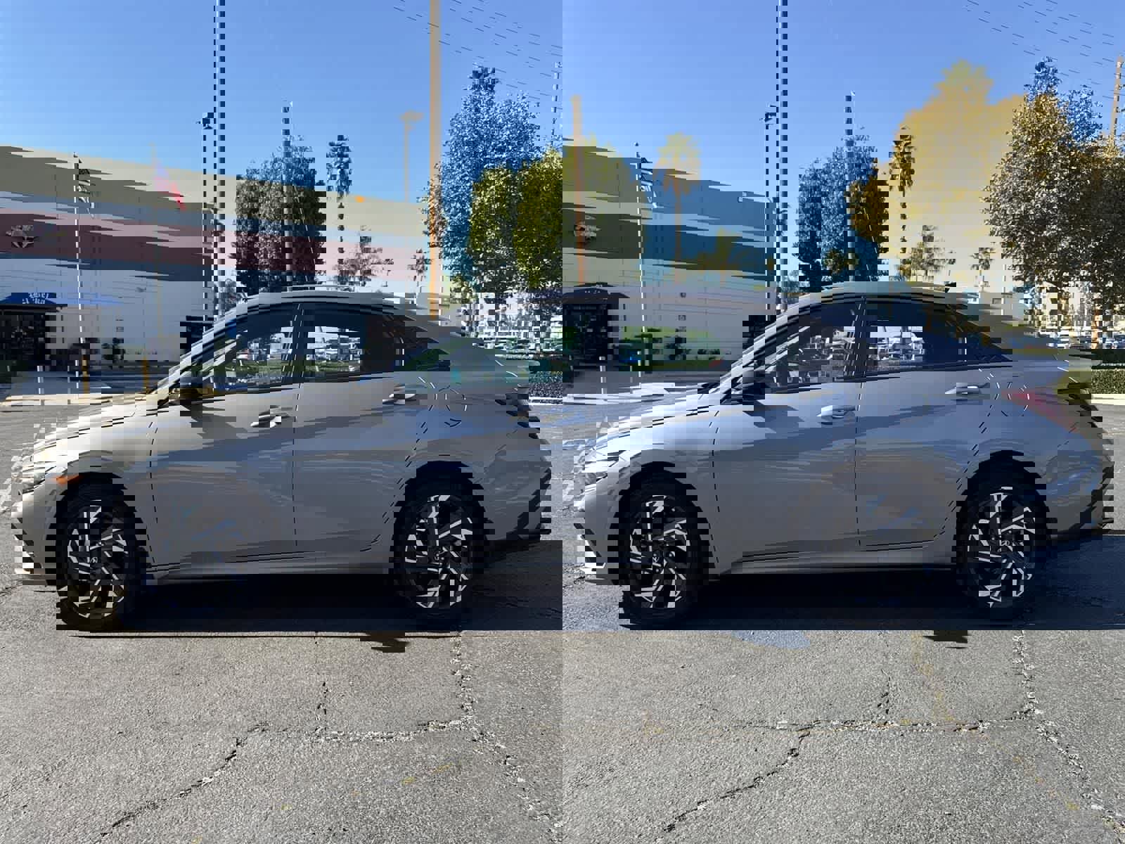 Certified 2025 Hyundai Elantra Sport image 5