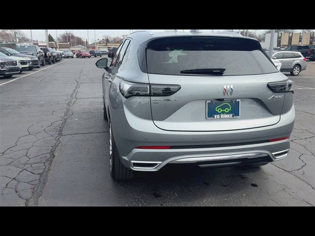 Used 2024 Buick Envision Avenir image 7