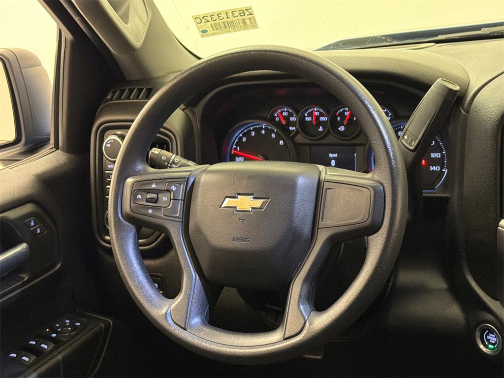 Used 2022 Chevrolet Silverado 1500 Custom image 14
