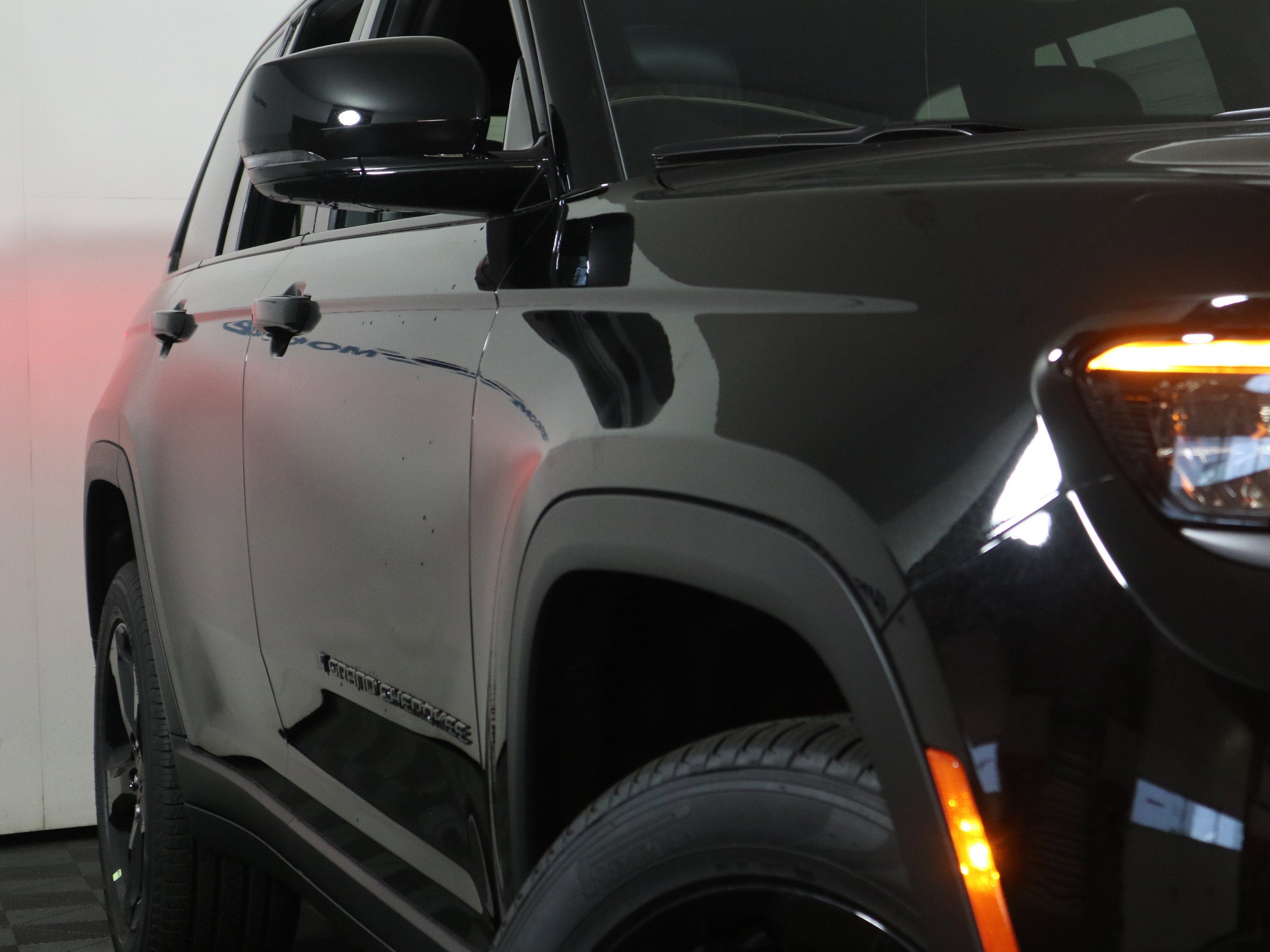 New 2026 Jeep Grand Cherokee Limited AWD/4WD image 3