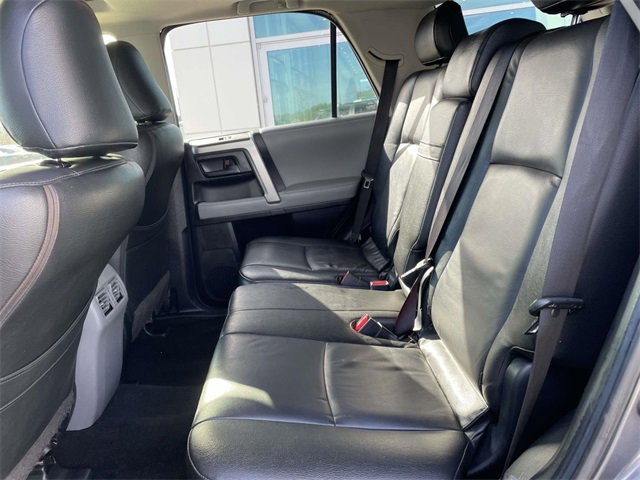Used 2013 Toyota 4Runner SR5 image 11