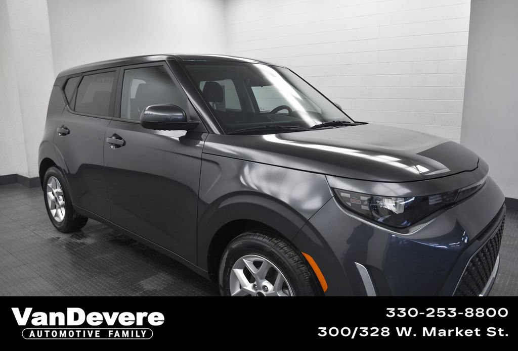 Used 2024 Kia Soul LX w/ Option Group 015 video 1