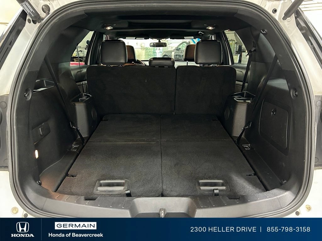 Used 2017 Ford Explorer XLT w/ Equipment Group 202A AWD/4WD image 31