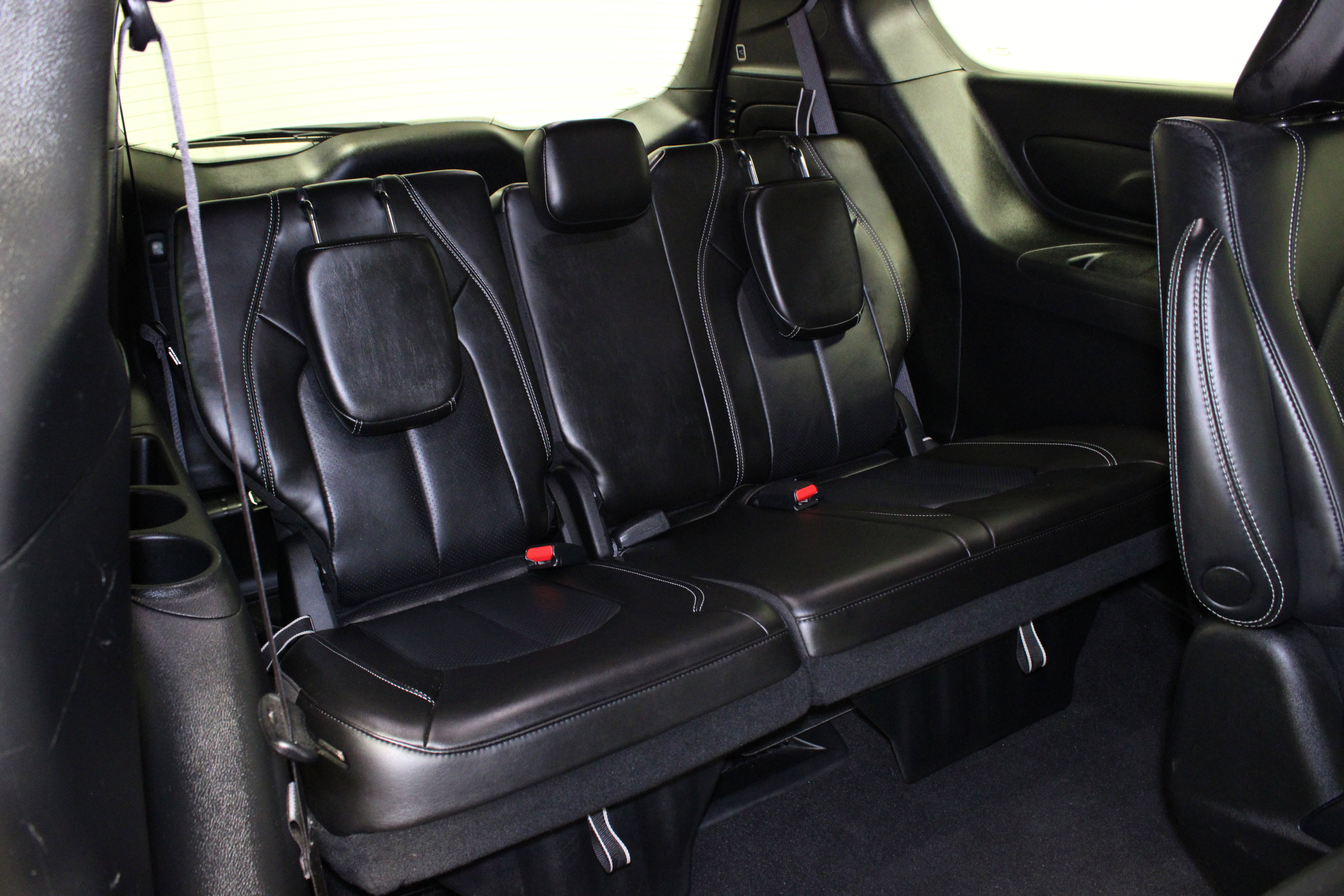 Used 2023 Chrysler Pacifica Touring-L w/ S Appearance Package FWD image 19