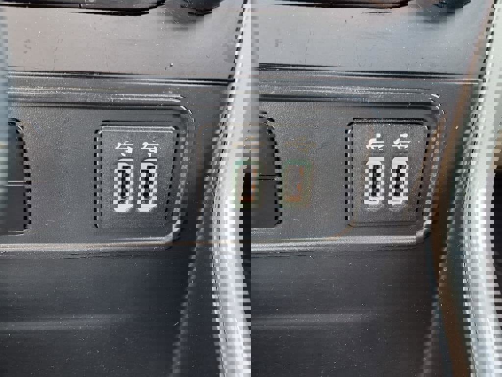 Used 2021 Ford EcoSport Titanium image 14