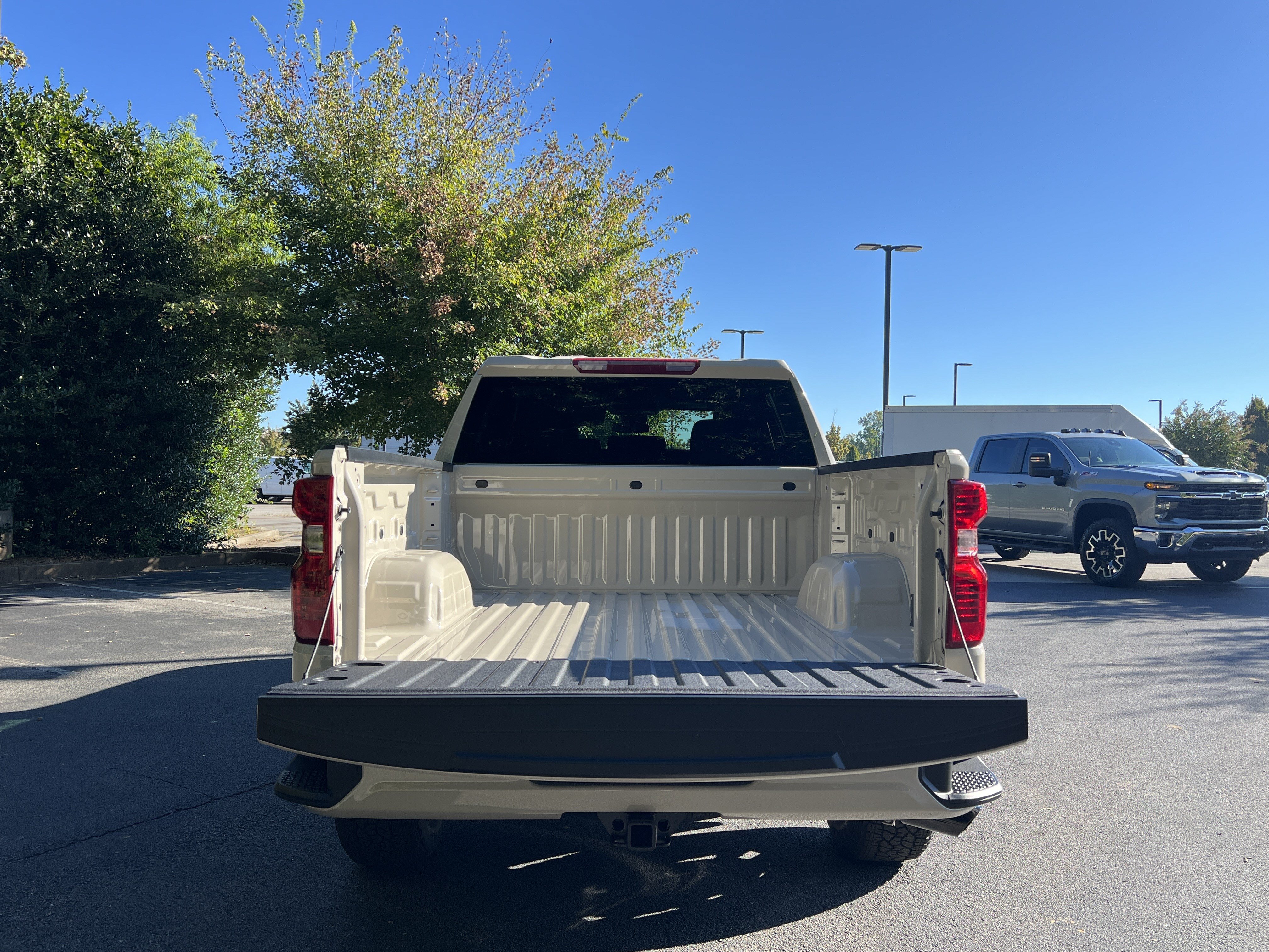New 2026 Chevrolet Silverado 1500 Custom w/ Turbomax Blackout Package AWD/4WD image 11