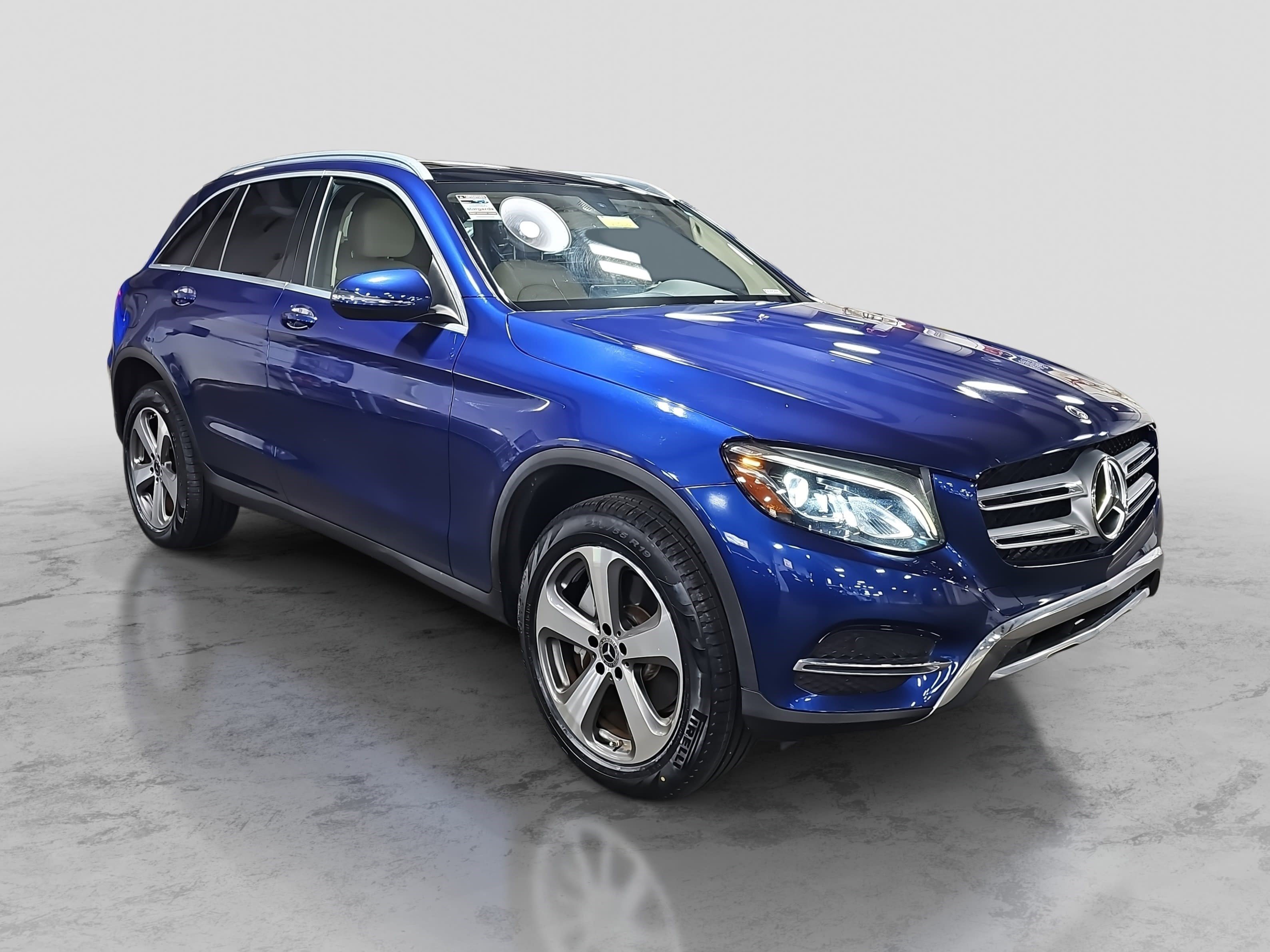 Used 2019 Mercedes-Benz GLC 300 image 3