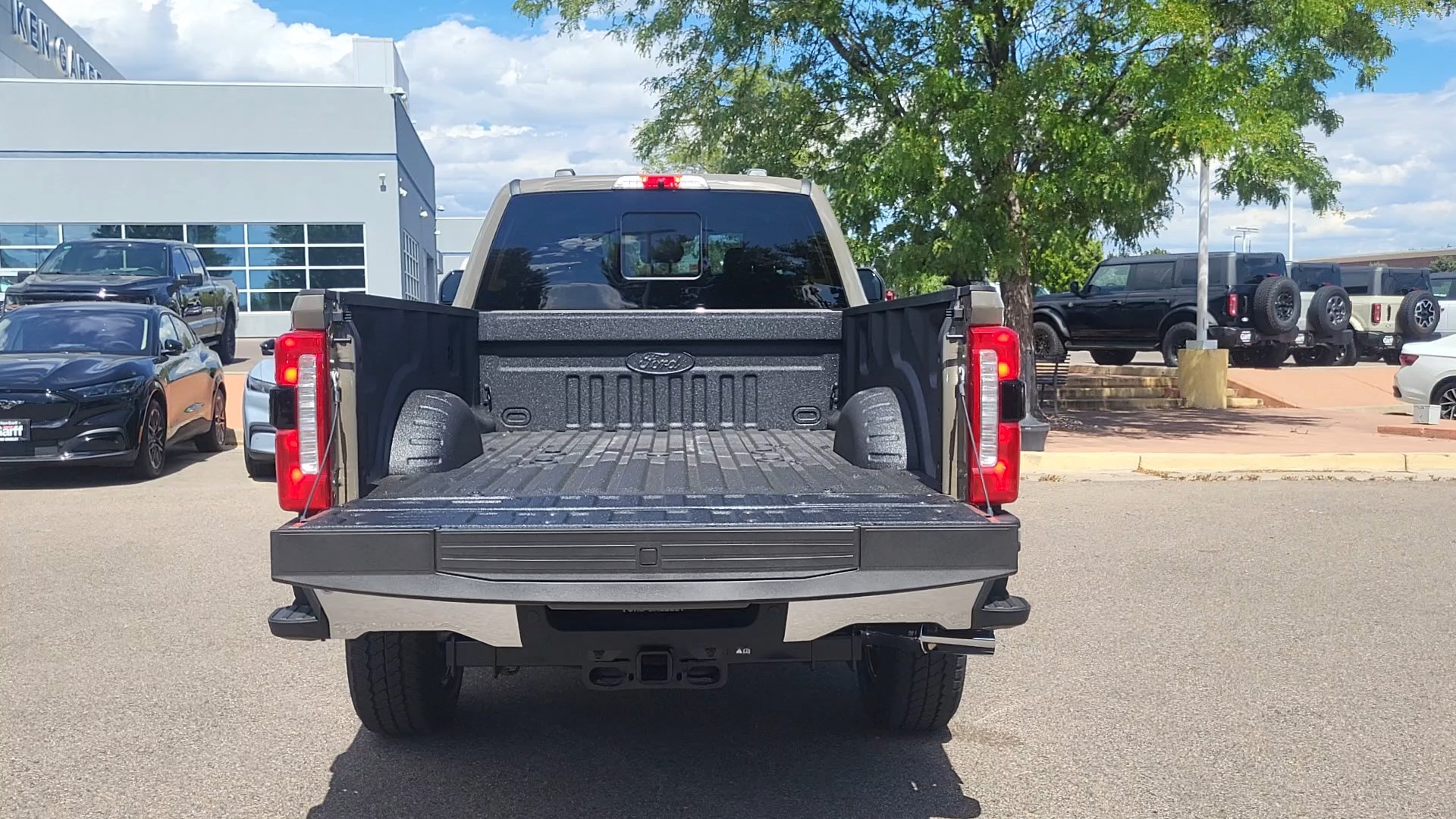 New 2026 Ford F350 Lariat w/ Chrome Package AWD/4WD image 23