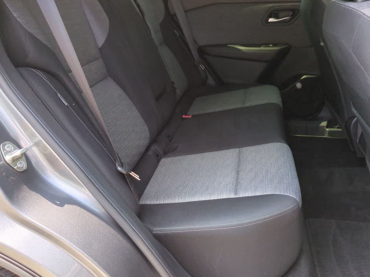 Used 2023 Nissan Rogue SV AWD/4WD image 17