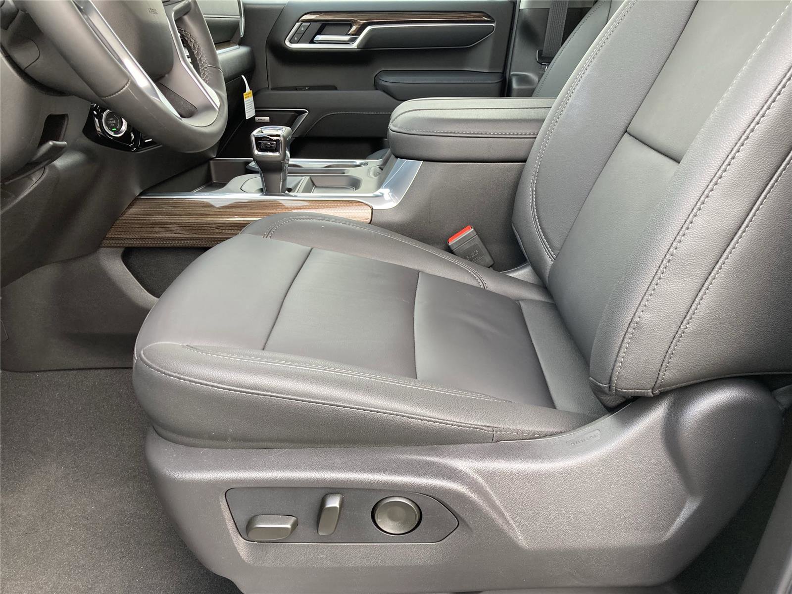 New 2026 Chevrolet Silverado 1500 RST w/ RST All Star Premium Package image 11