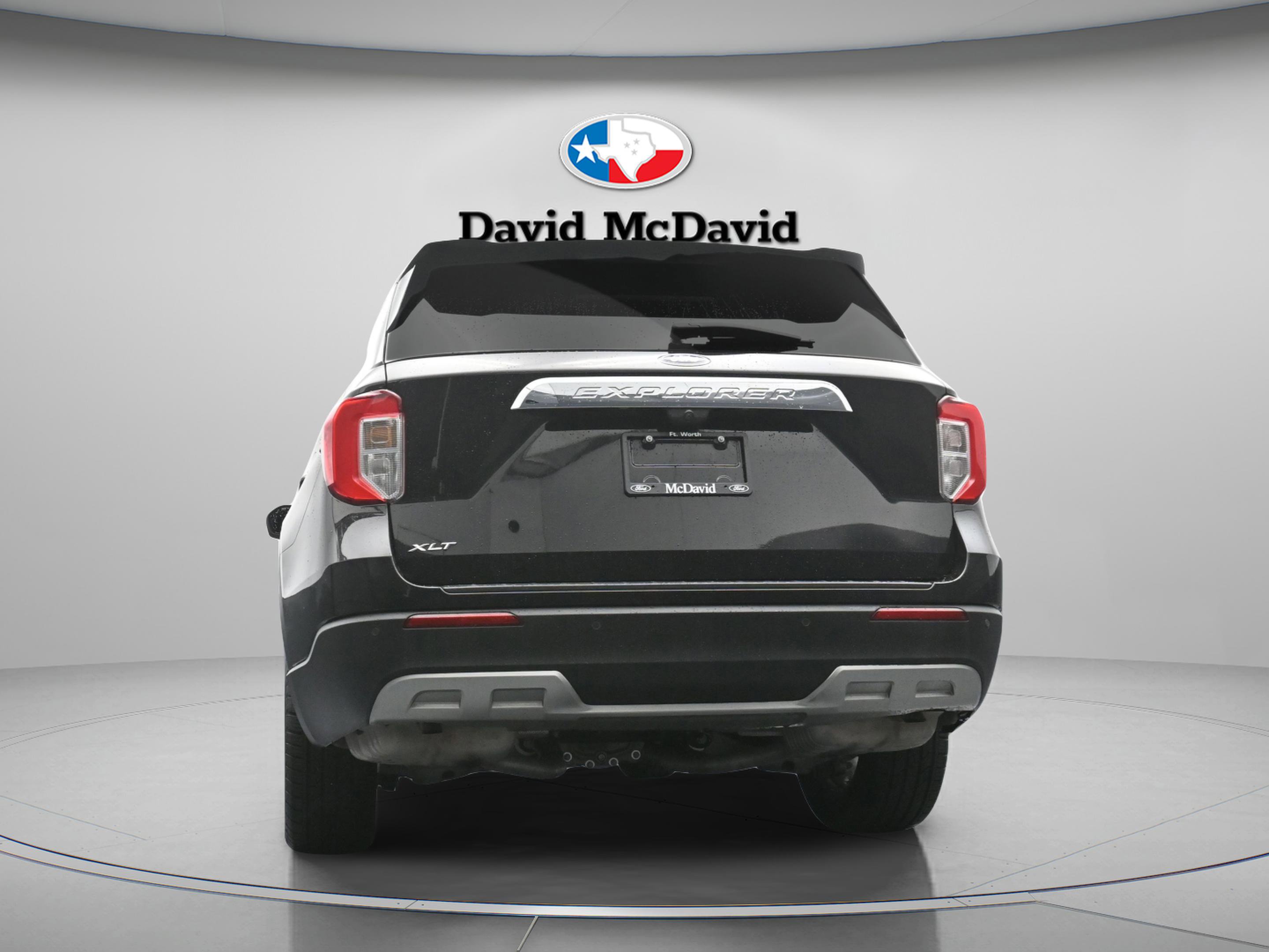 Used 2021 Ford Explorer XLT w/ Equipment Group 202A RWD image 31