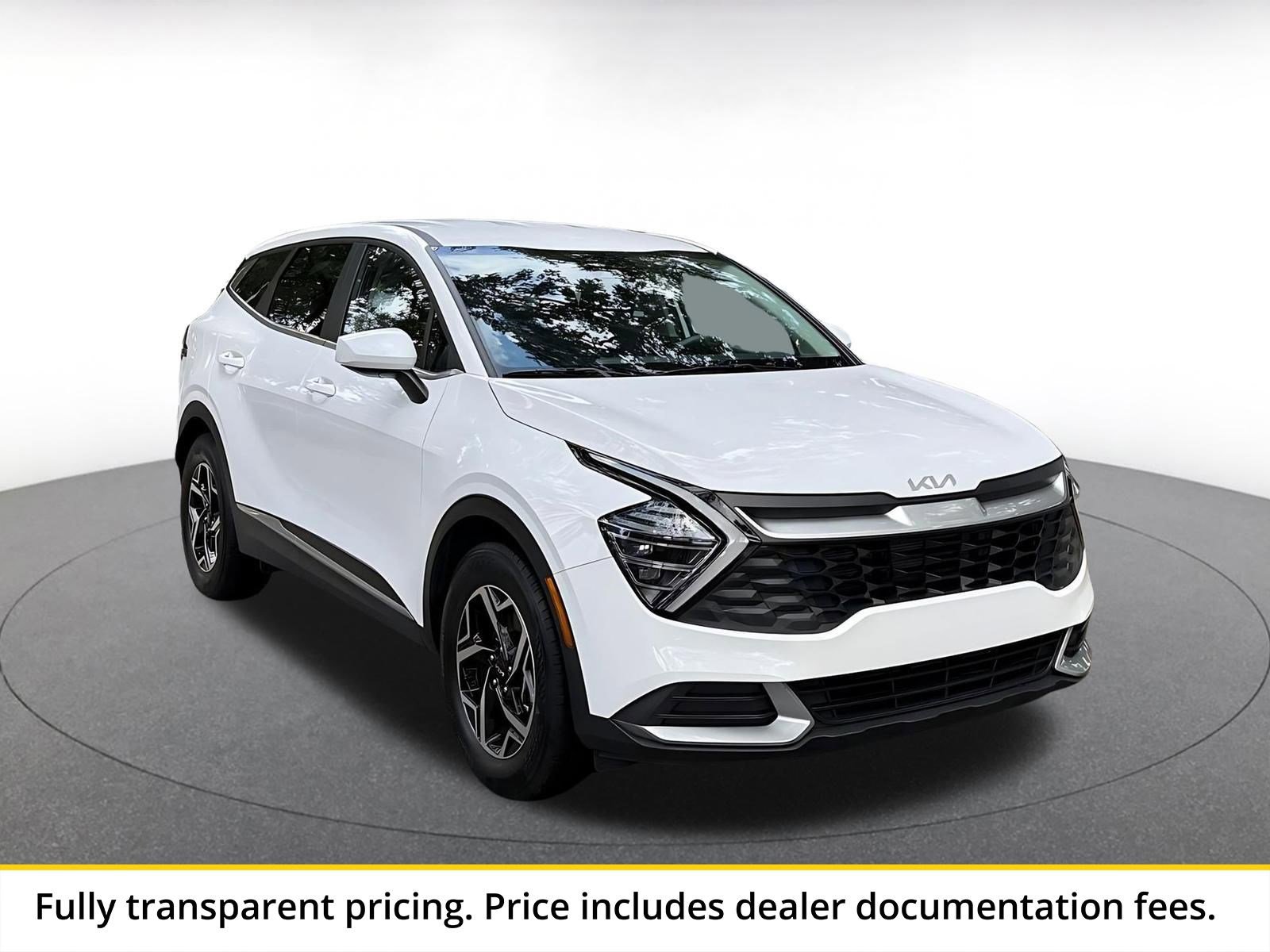 Used 2025 Kia Sportage LX FWD image 1