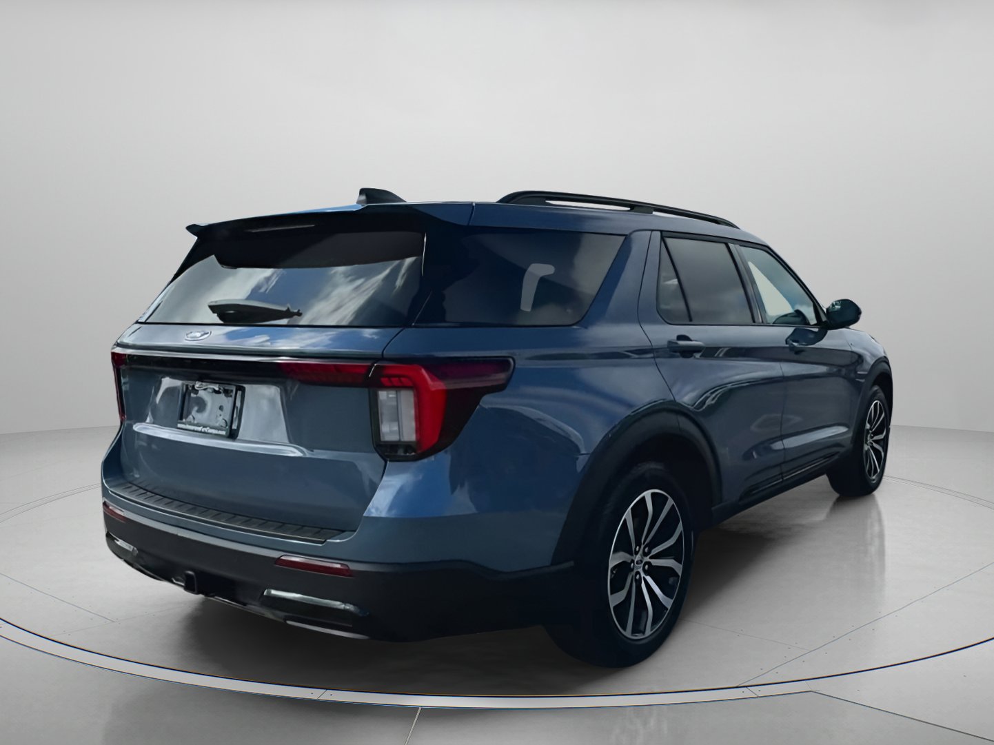 New 2026 Ford Explorer ST-Line image 30