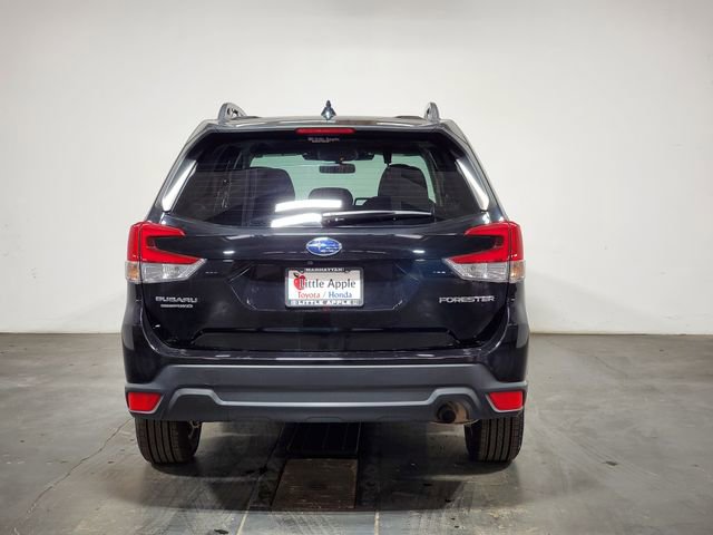 Used 2022 Subaru Forester Premium image 29