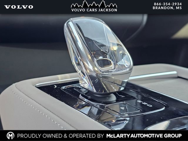 New 2026 Volvo XC90 B6 Plus w/ Protection Package Premier image 26