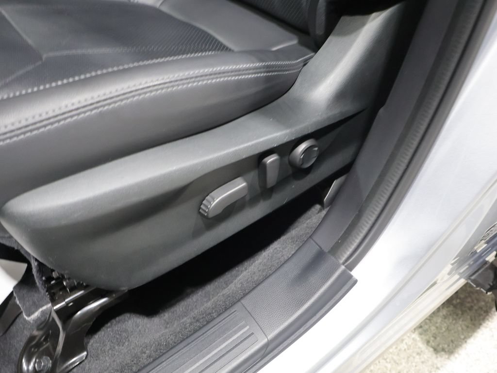 Used 2020 Subaru Forester Limited w/ Popular Package #3 AWD/4WD image 12