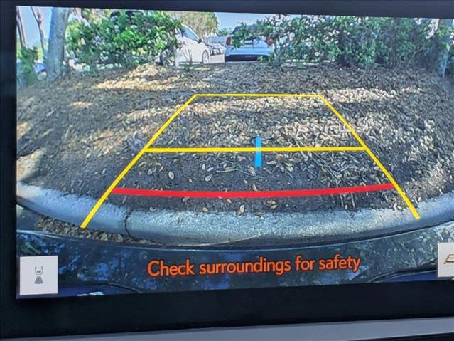 Used 2025 Lexus ES 350 w/ Premium Package image 13