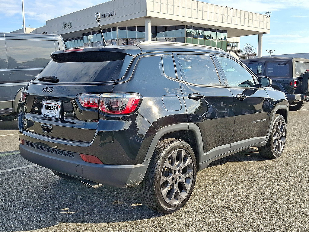Used 2021 Jeep Compass Latitude AWD/4WD image 31