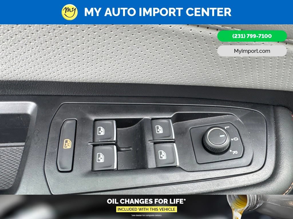 Used 2025 Volkswagen Atlas Peak Edition SE AWD/4WD image 10