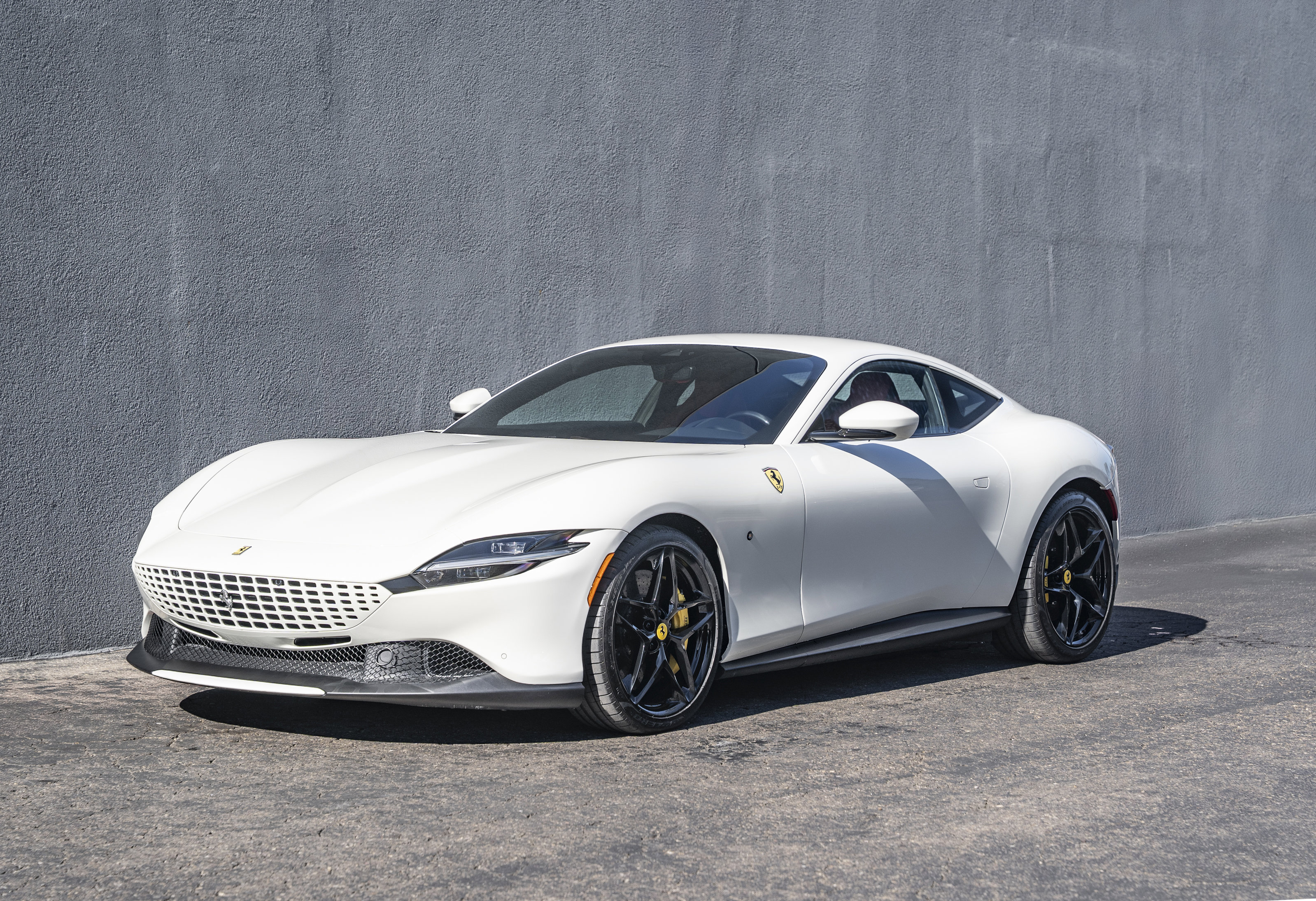 Certified 2023 Ferrari Roma image 1