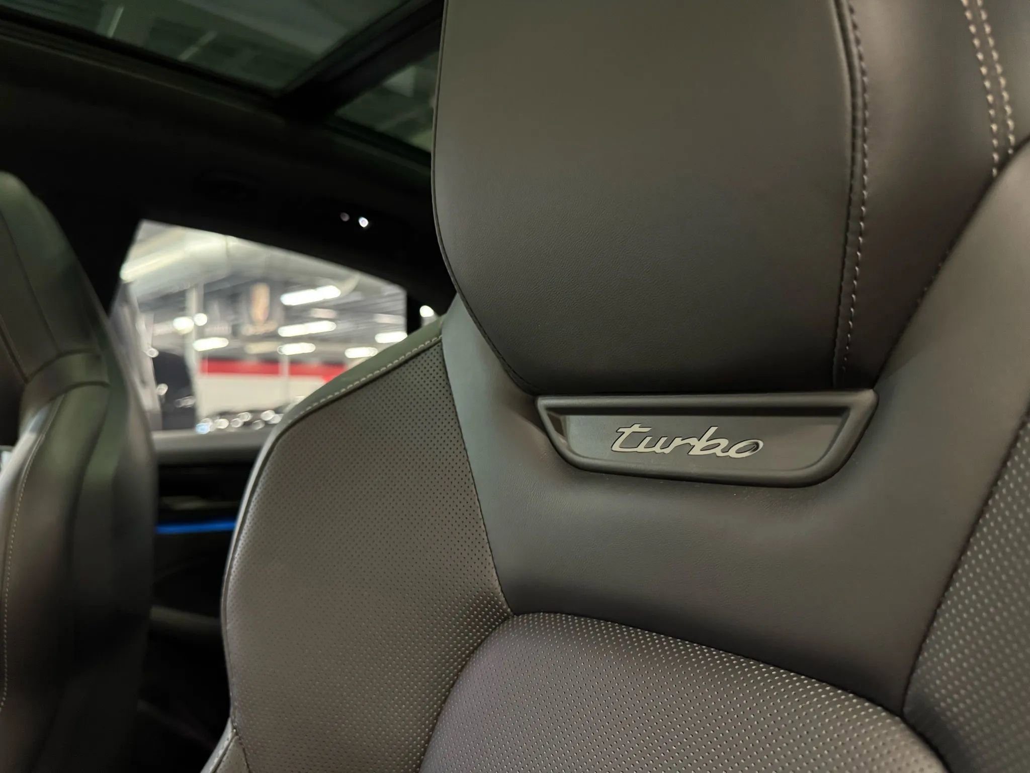 Used 2024 Porsche Macan Turbo Electric image 21