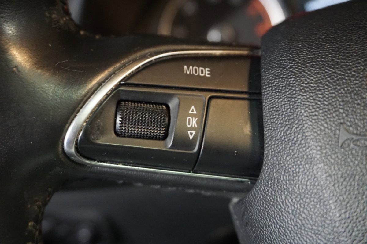 Used 2016 Audi Q5 2.0T Premium Plus w/ Technology Package image 12