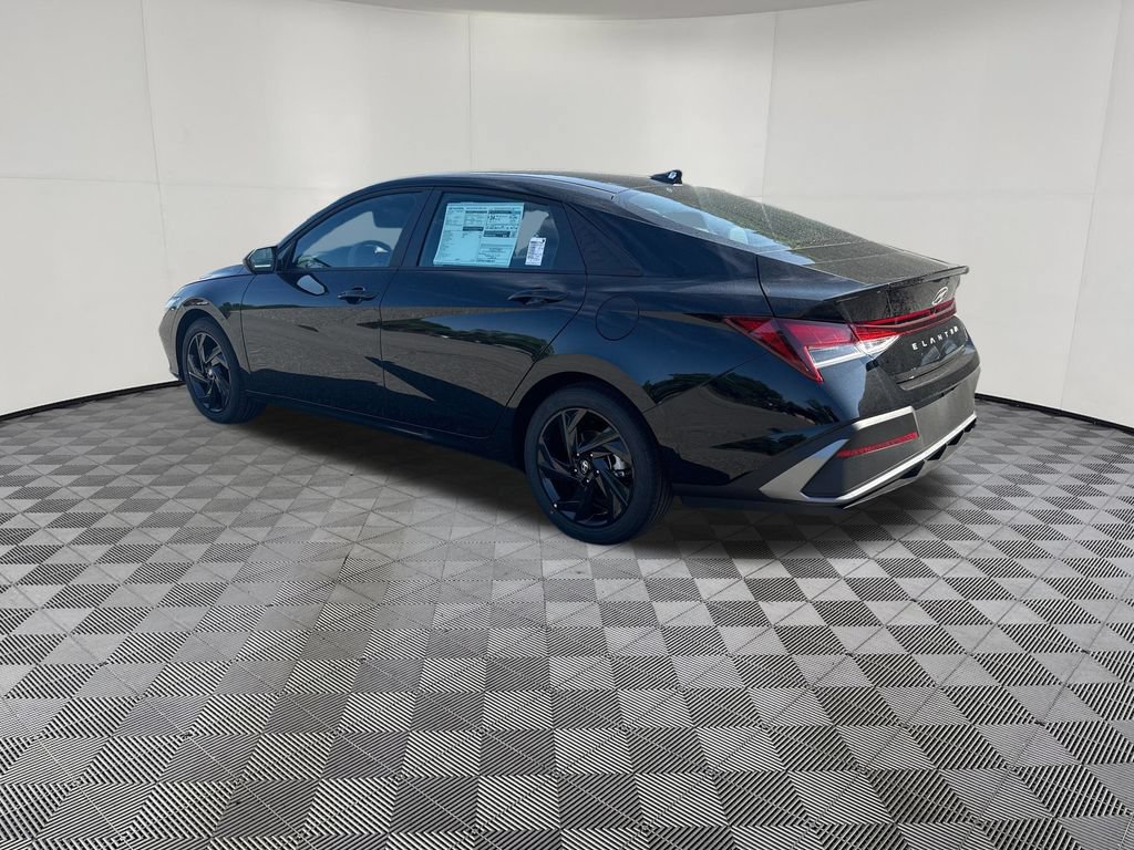 New 2026 Hyundai Elantra SEL Sport FWD image 8