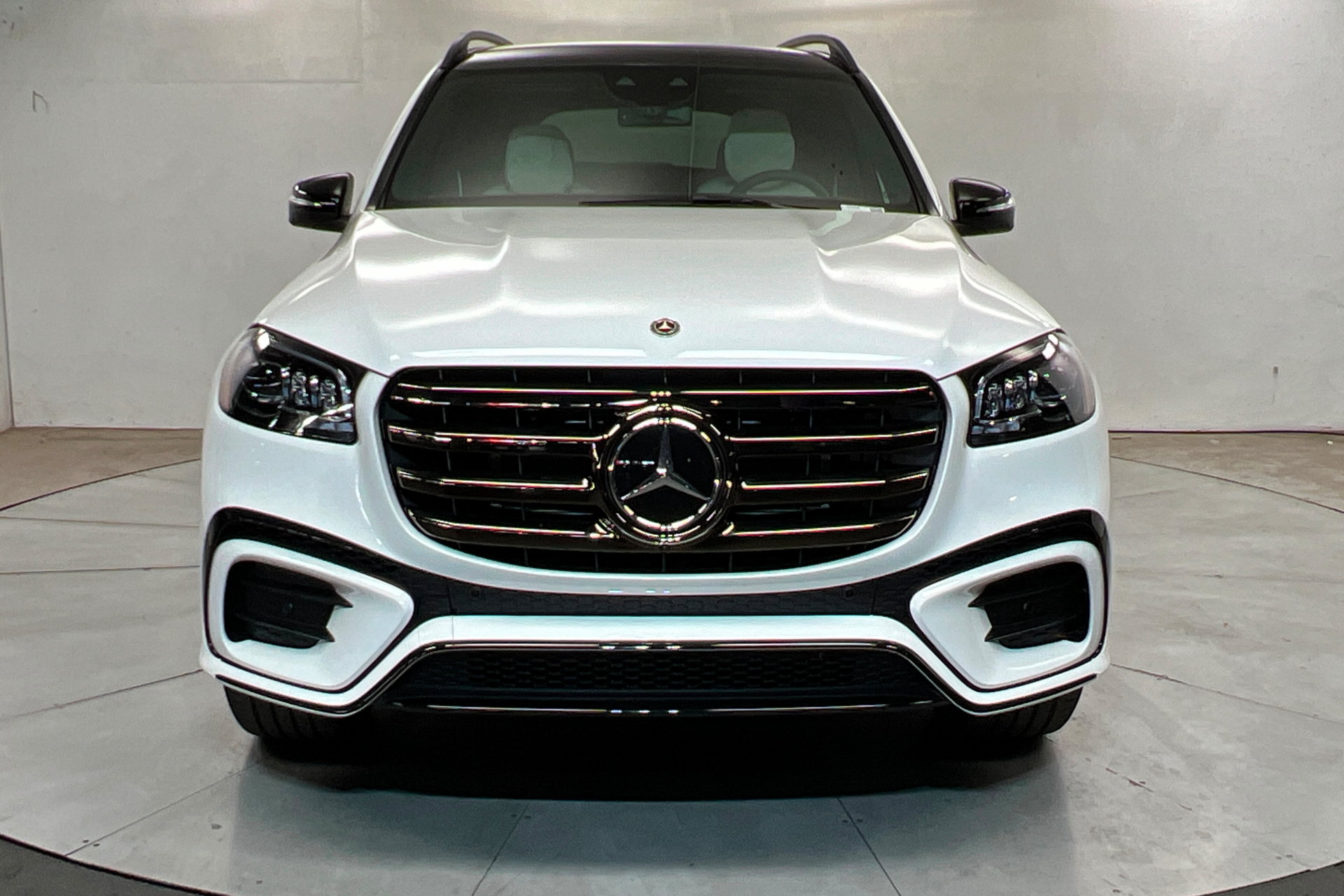 New 2026 Mercedes-Benz GLS 580 4MATIC image 8