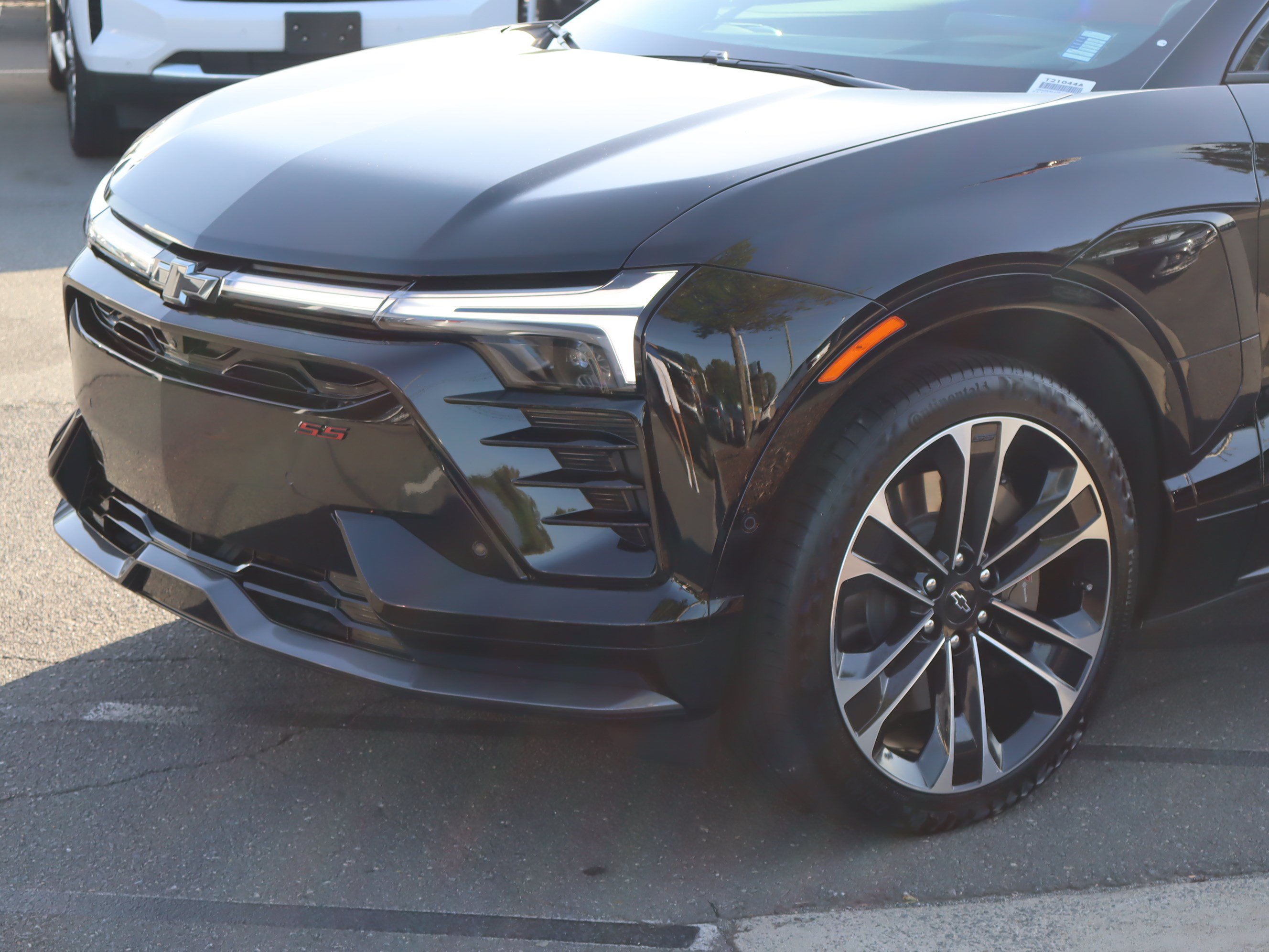 Used 2026 Chevrolet Blazer EV SS w/ Performance Package AWD/4WD image 6