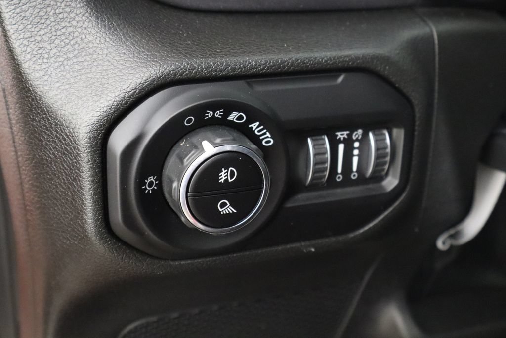 Used 2022 Jeep Gladiator Mojave AWD/4WD image 22