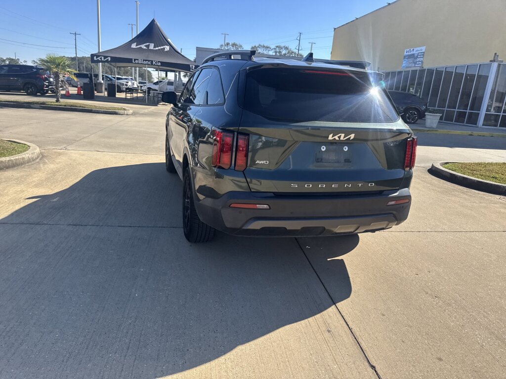 Used 2022 Kia Sorento S image 20
