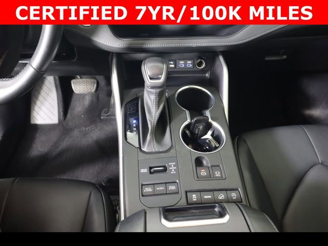 Used 2022 Toyota Highlander XLE AWD/4WD image 26