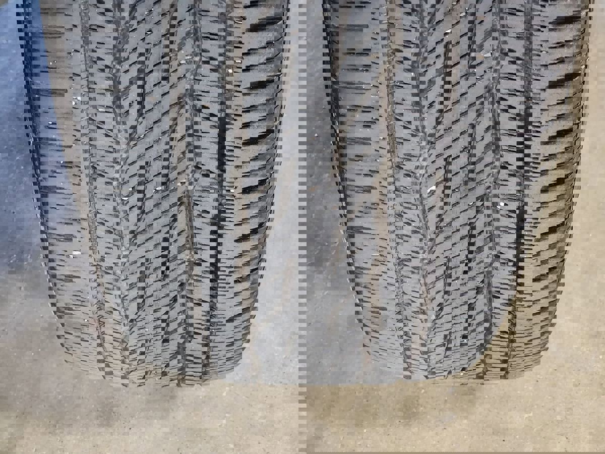 Used 2021 Ford Explorer XLT w/ Equipment Group 202A image 29