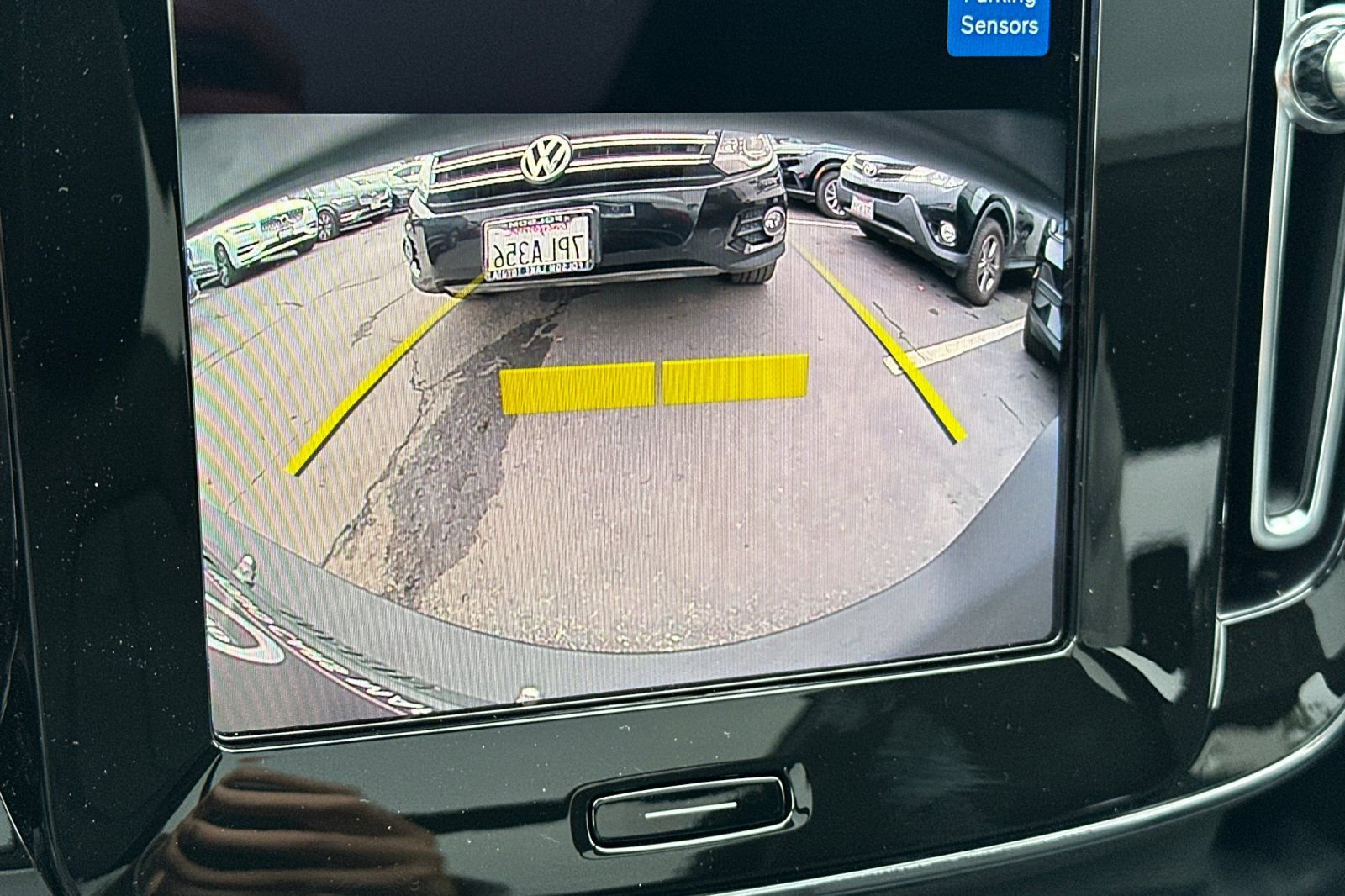 New 2026 Volvo XC40 B4 Core w/ Climate Package image 22