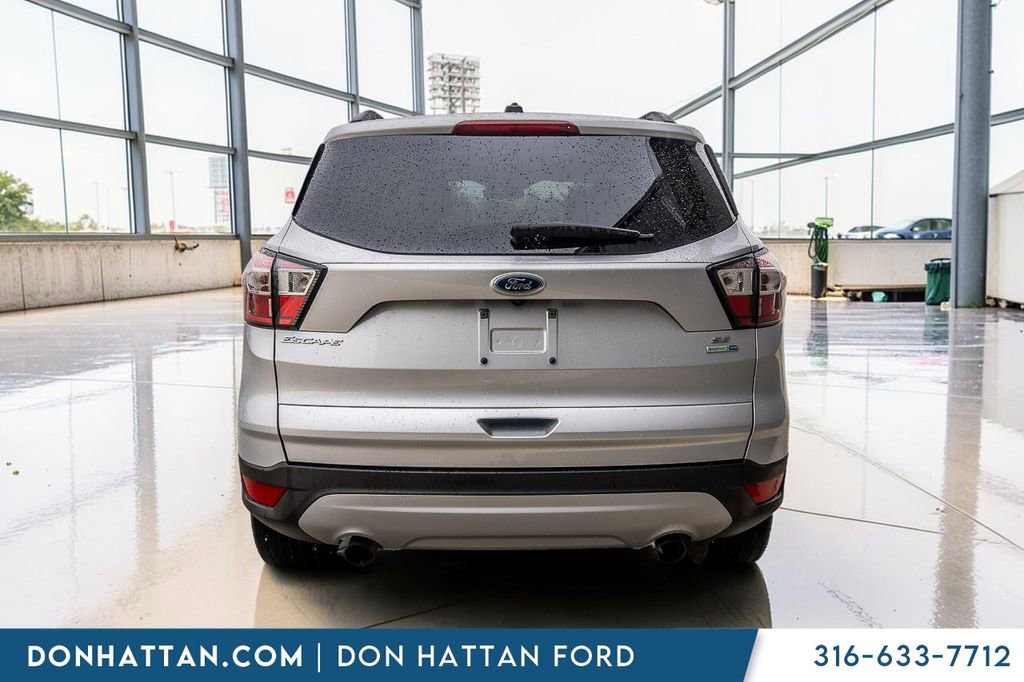 Used 2018 Ford Escape SE image 25
