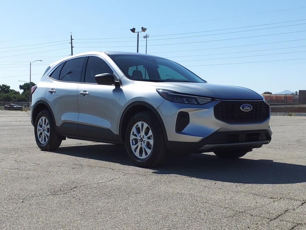 Used 2023 Ford Escape Active image 2