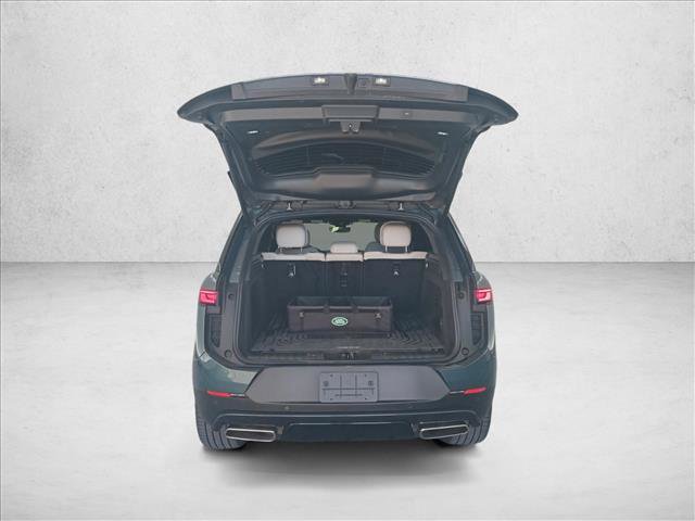 Certified 2025 Land Rover Range Rover Sport SE image 23