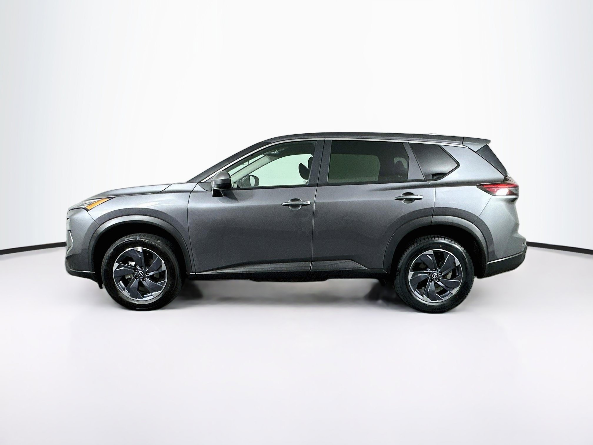 Used 2026 Nissan Rogue SV FWD image 4