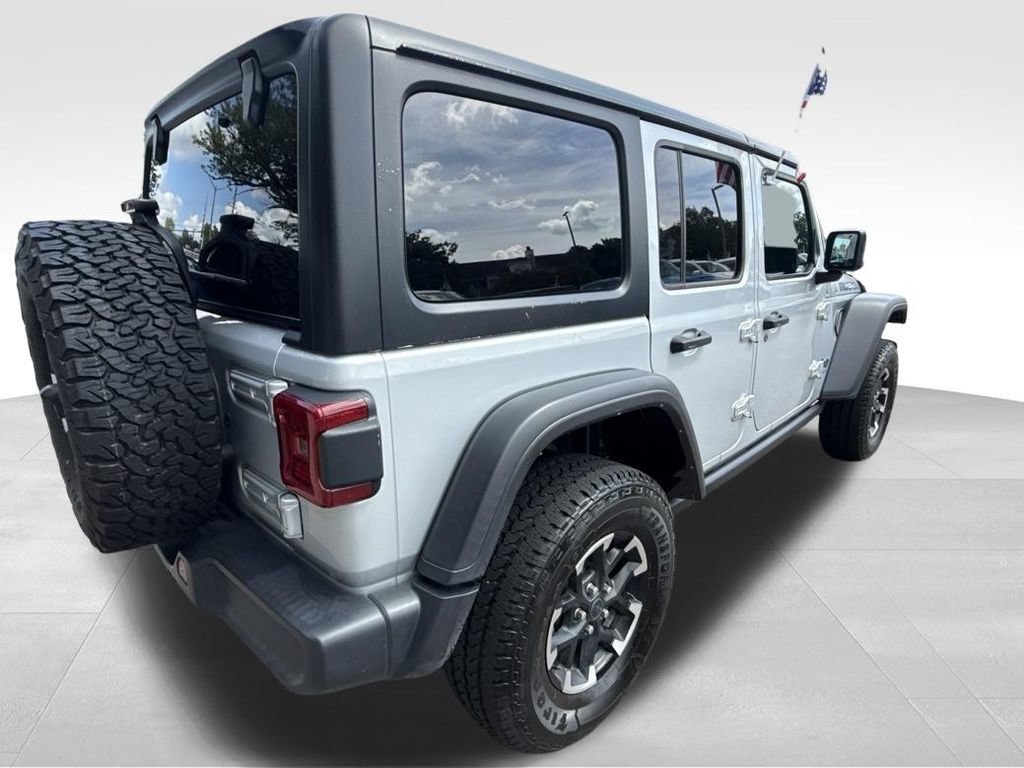 Used 2024 Jeep Wrangler Unlimited Rubicon 4xe AWD/4WD image 7