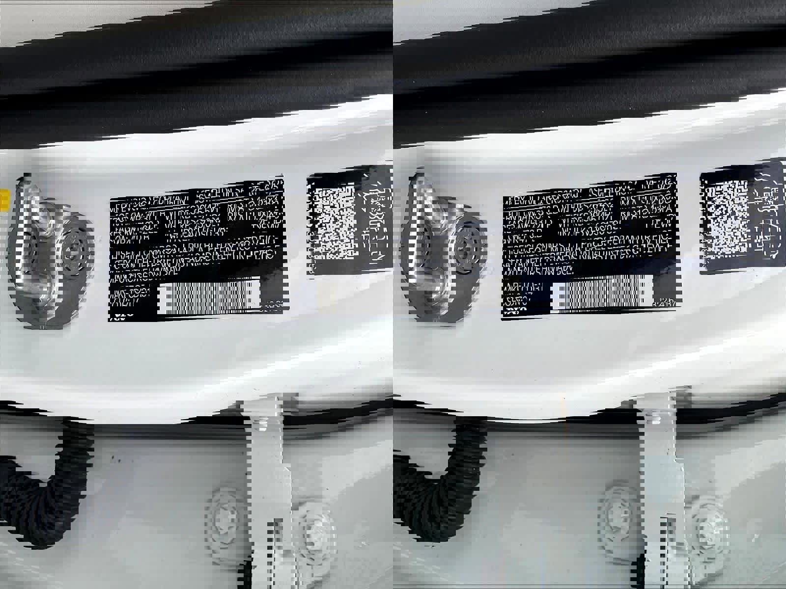 New 2025 Volvo EX90 Ultra image 35