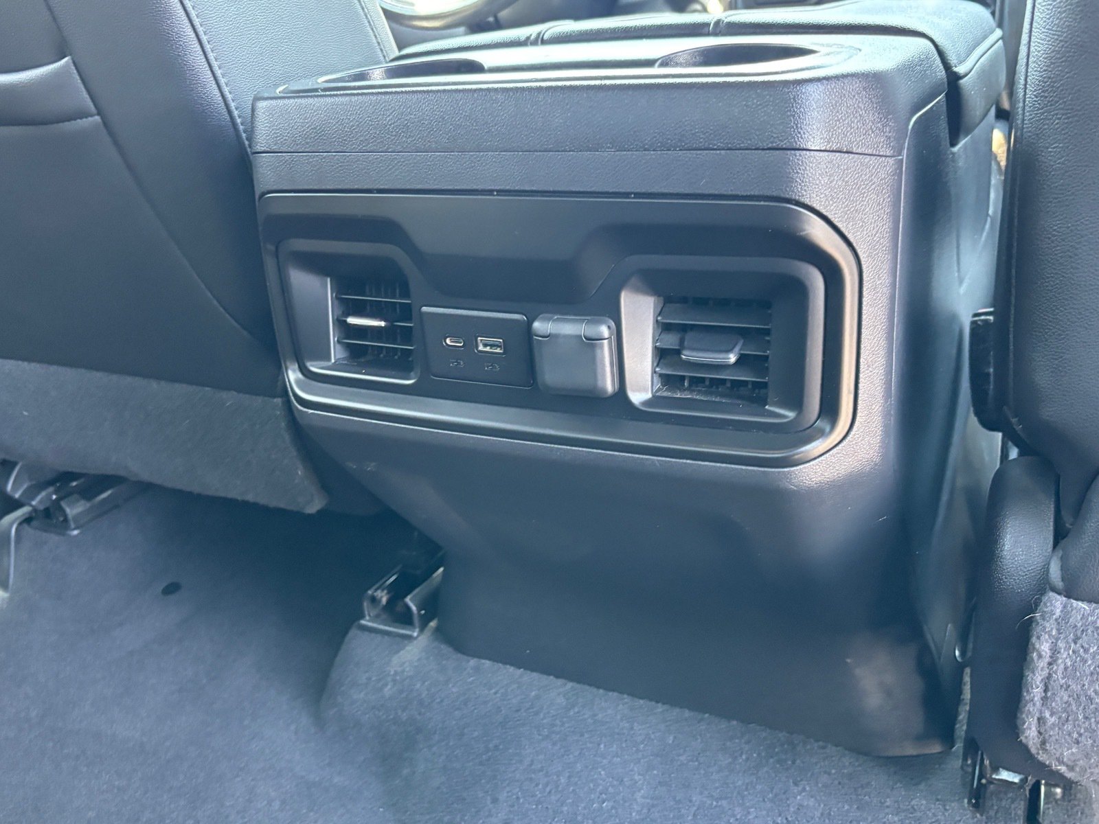 Used 2020 Chevrolet Silverado 1500 LT Trail Boss AWD/4WD image 32