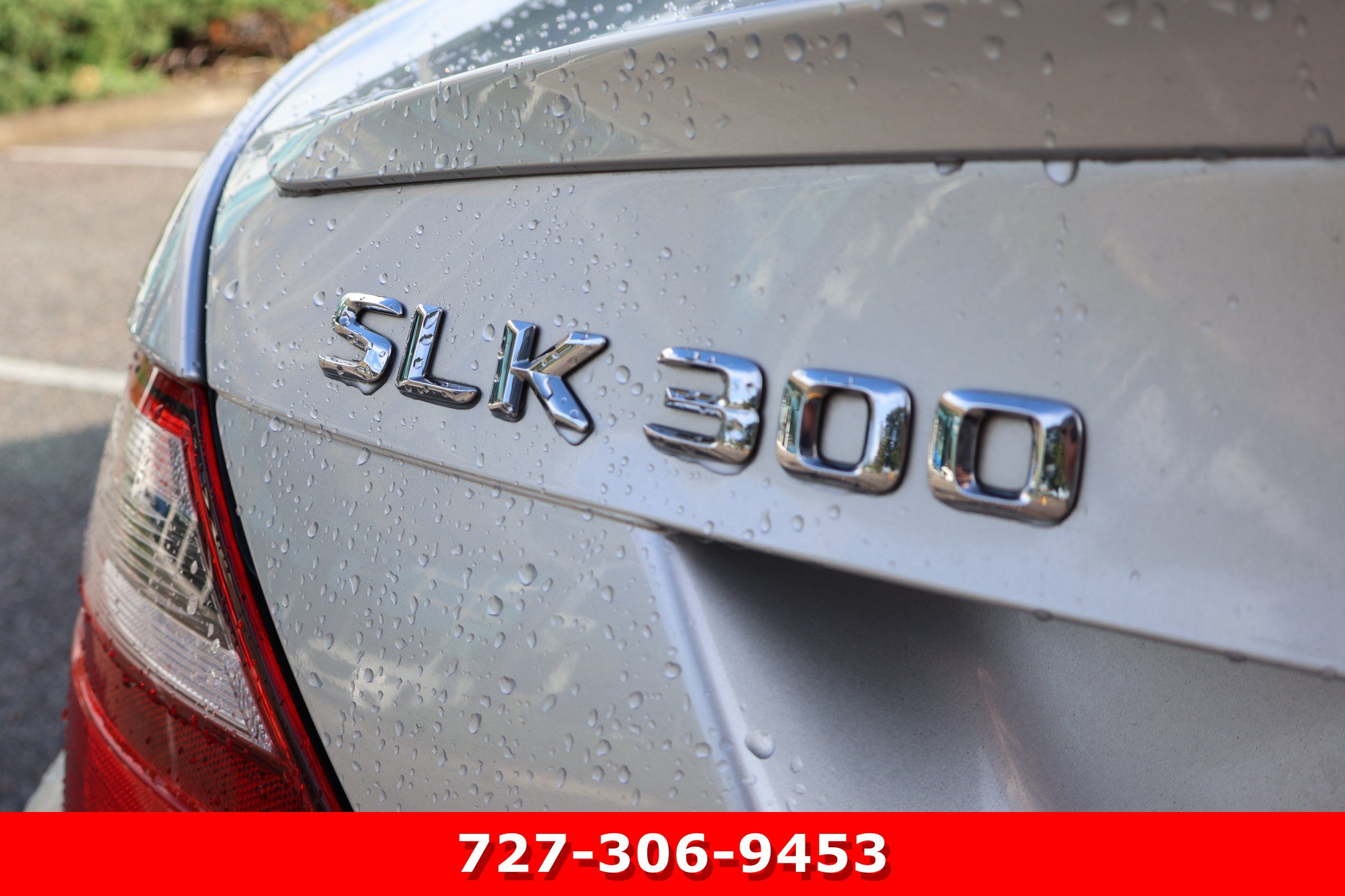 Used 2016 Mercedes-Benz SLK 300 image 9