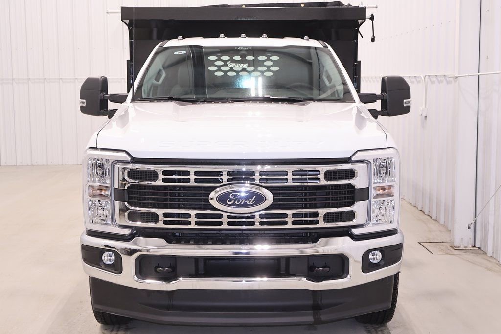 New 2025 Ford F350 XL w/ XL Chrome Package image 3