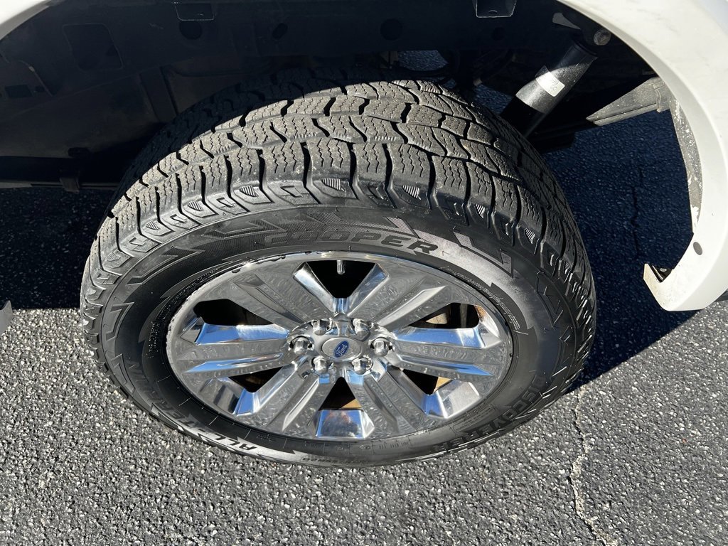 Used 2018 Ford F150 Lariat w/ Equipment Group 502A Luxury image 39