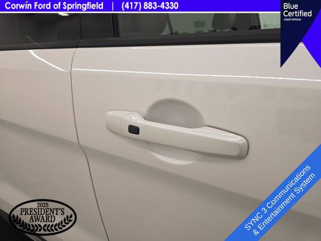 Used 2019 Ford Explorer XLT w/ Equipment Group 202A AWD/4WD image 9