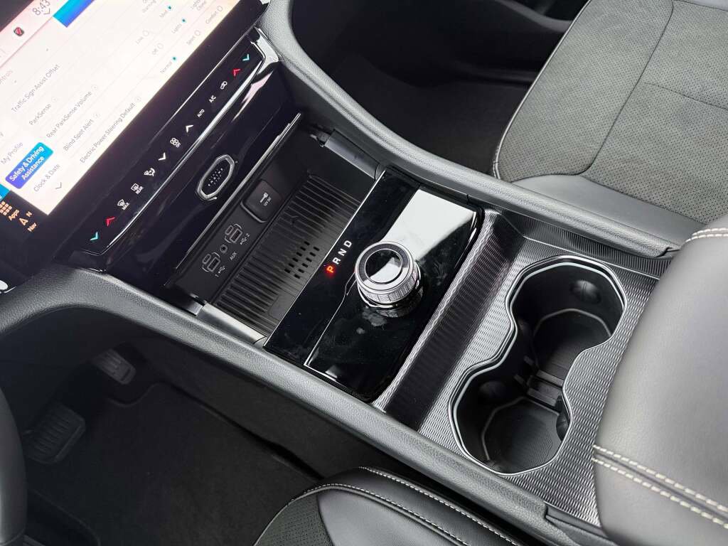 New 2026 Jeep Grand Cherokee Altitude image 25