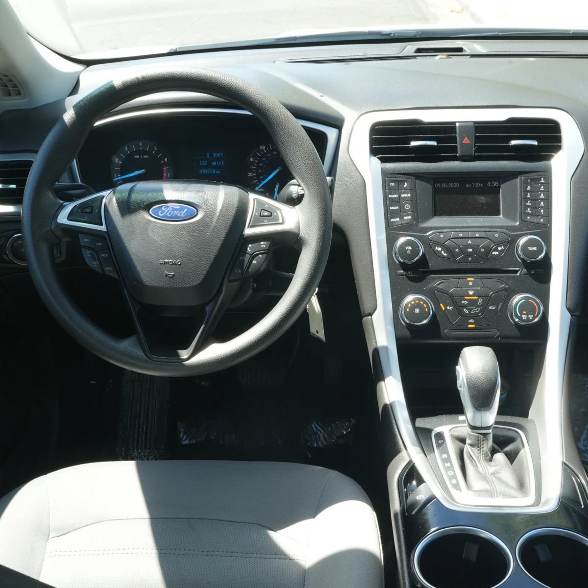 Used 2013 Ford Fusion S FWD image 4